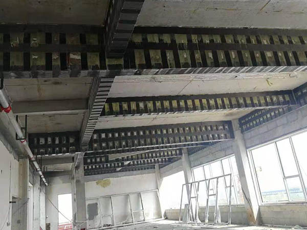 山東樓房墻體加固